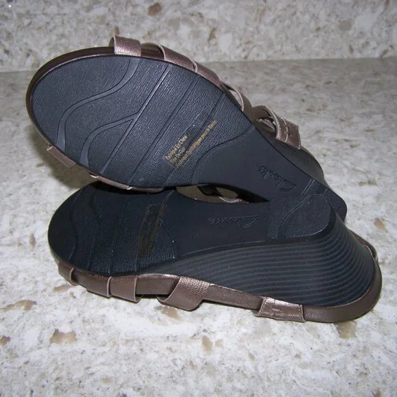 Clarks Pewter Heels ‘Star-Mello’ 6.5 M - Picture 3 of 4